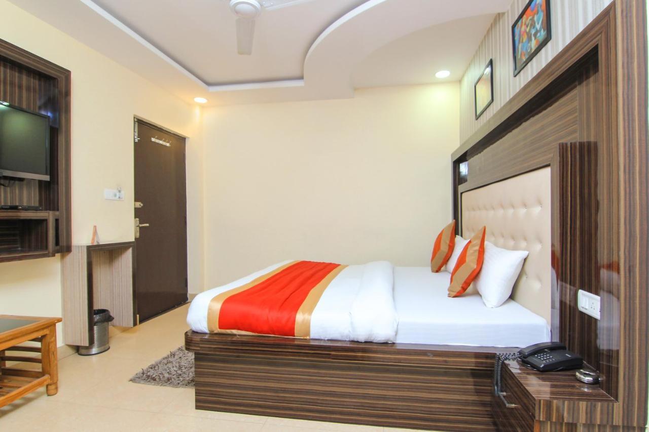 Oyo 8883 Hotel Comfort Zone Λάκναου Εξωτερικό φωτογραφία