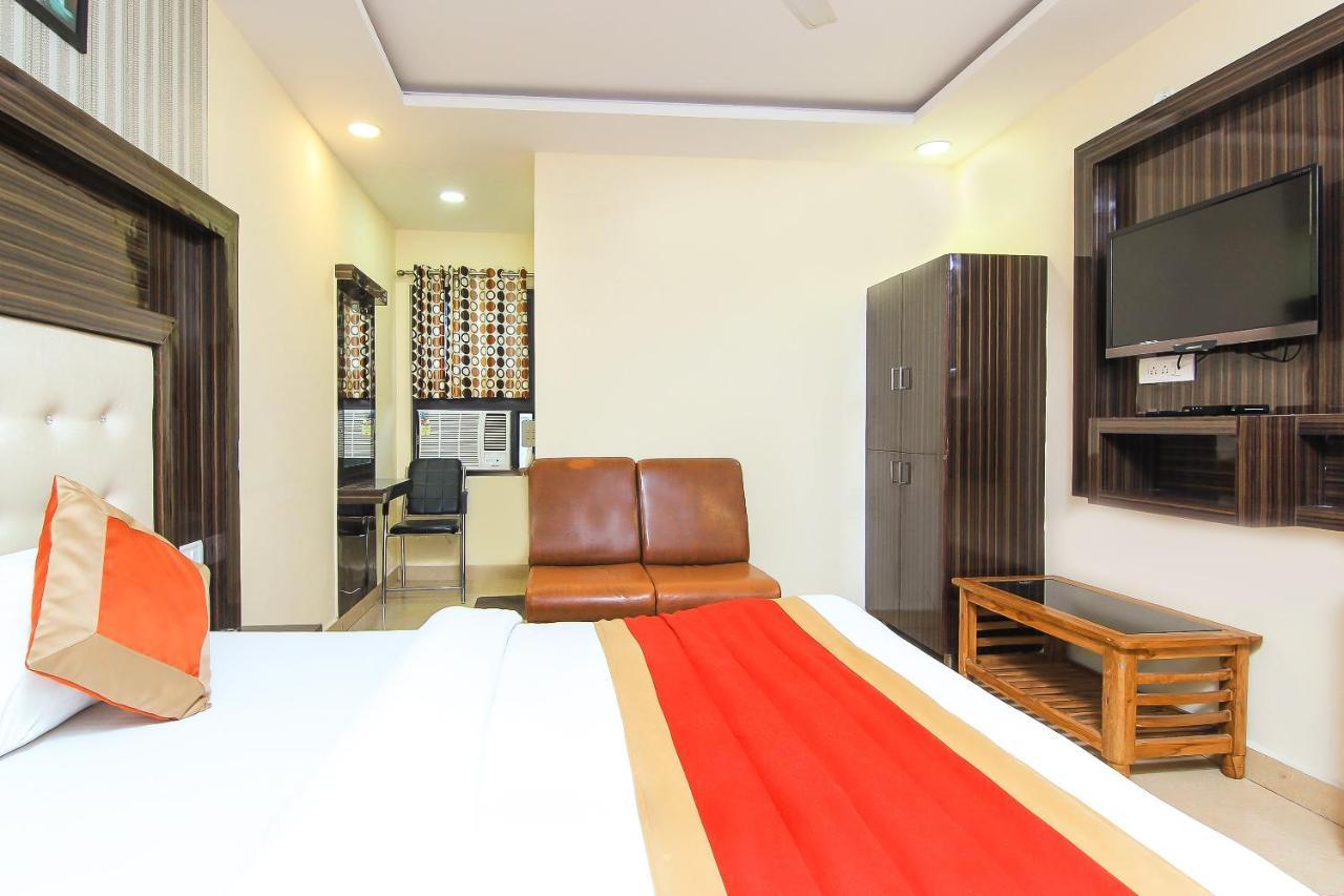 Oyo 8883 Hotel Comfort Zone Λάκναου Εξωτερικό φωτογραφία