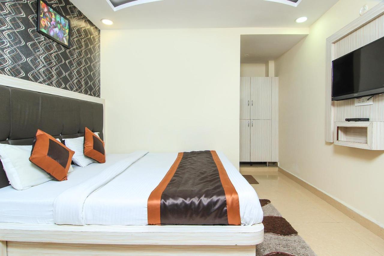Oyo 8883 Hotel Comfort Zone Λάκναου Εξωτερικό φωτογραφία